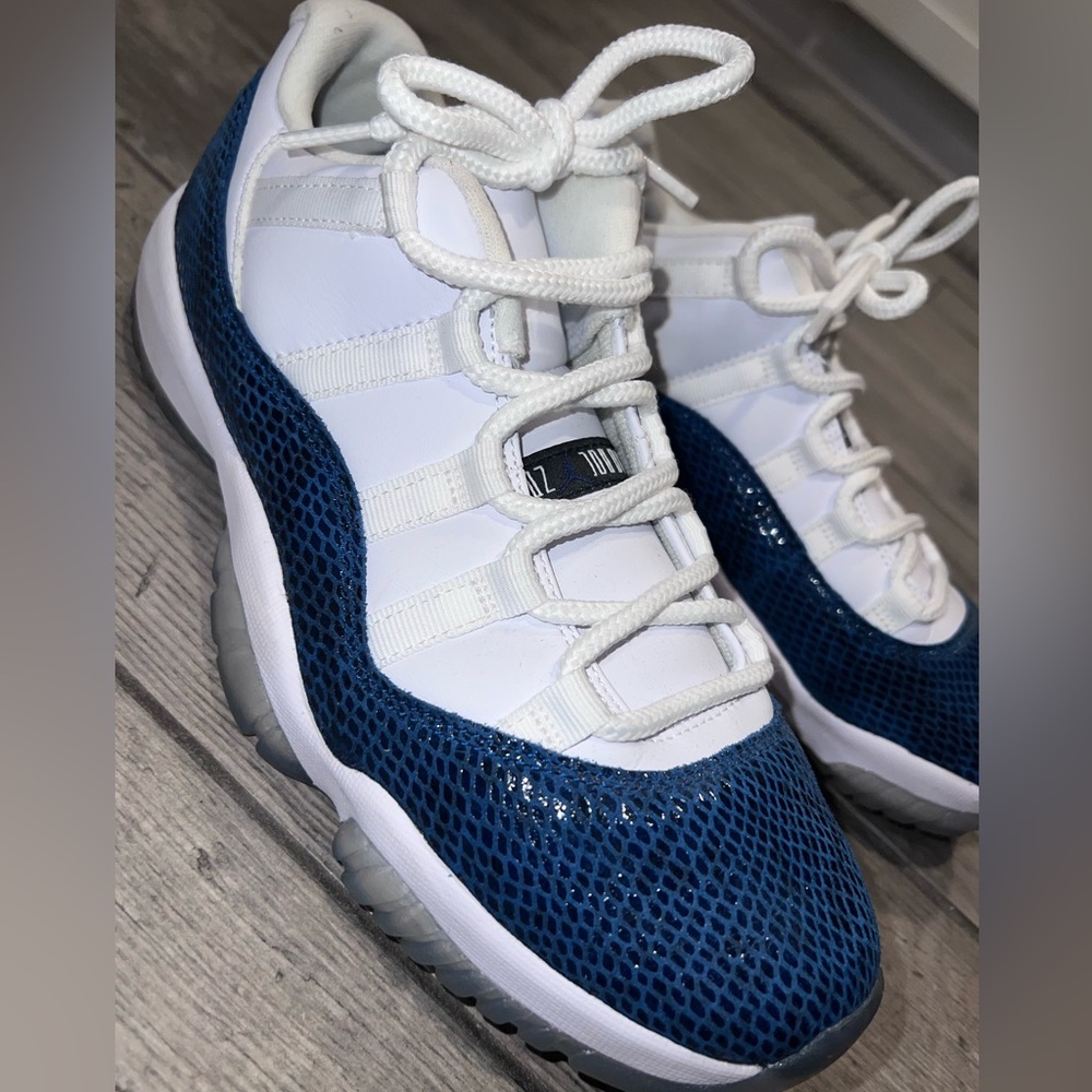 Jordan’s Men Retro Sneaker